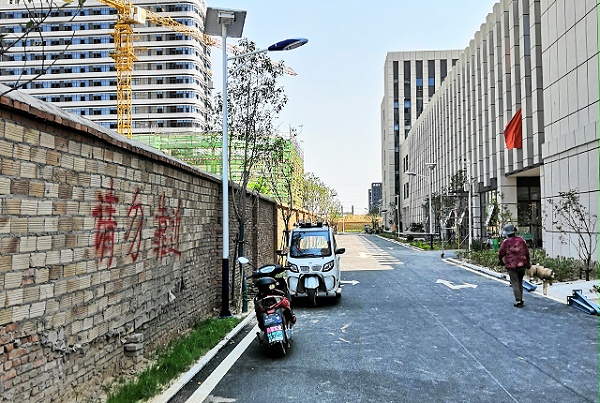 小区LED太阳能路灯