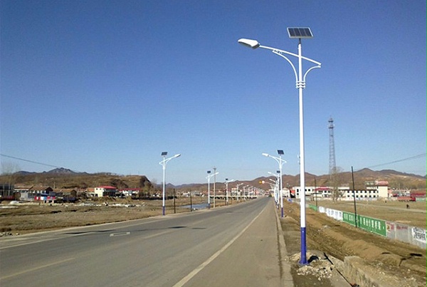 乡村LED太阳能路灯