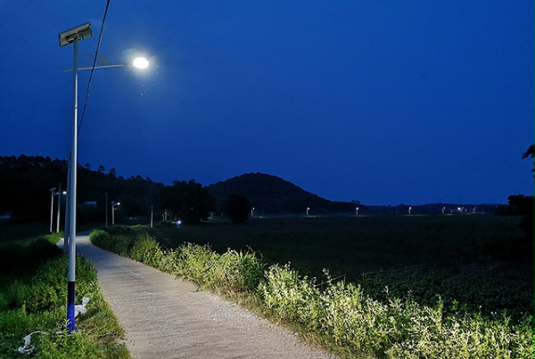 广东太阳能路灯厂家