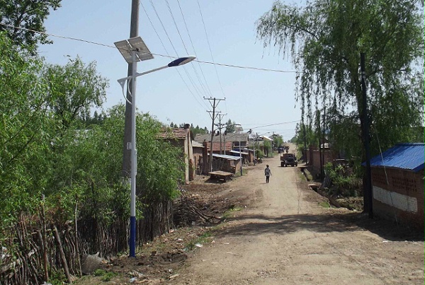 乡村太阳能路灯