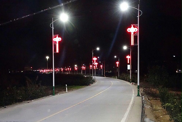 新农村中国结路灯