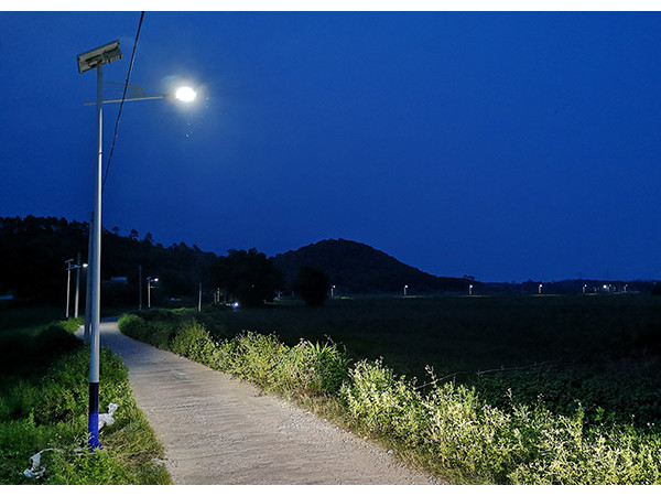 广东太阳能路灯厂家