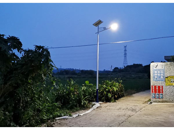 农村太阳能路灯
