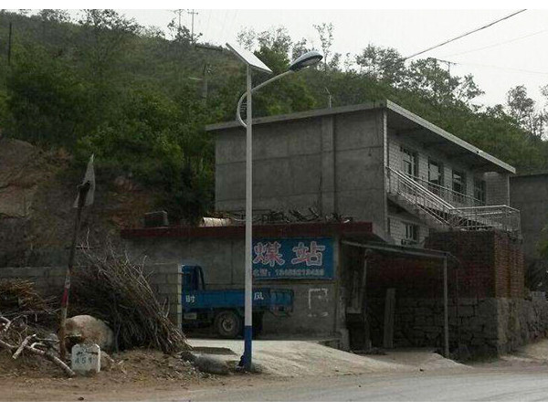 新农村太阳能路灯