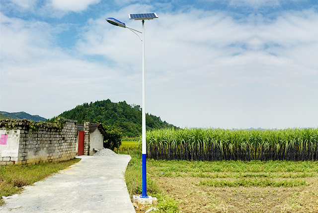 农村LED太阳能路灯