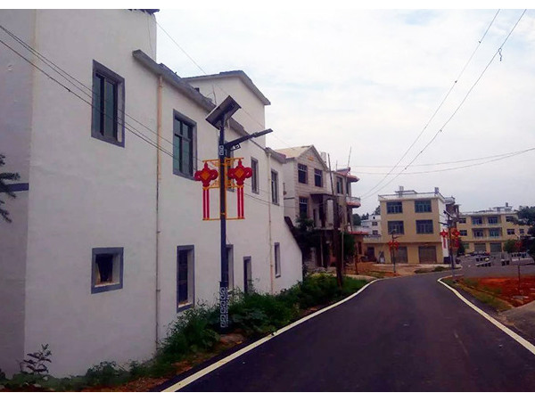 新农村太阳能路灯