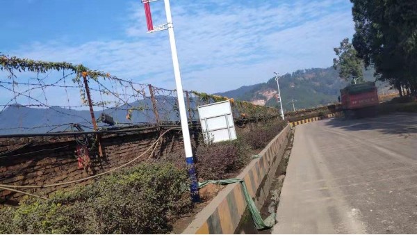 惠州市河南岸下马庄中国结太阳能路灯安装