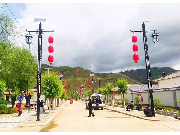 新农村太阳能路灯